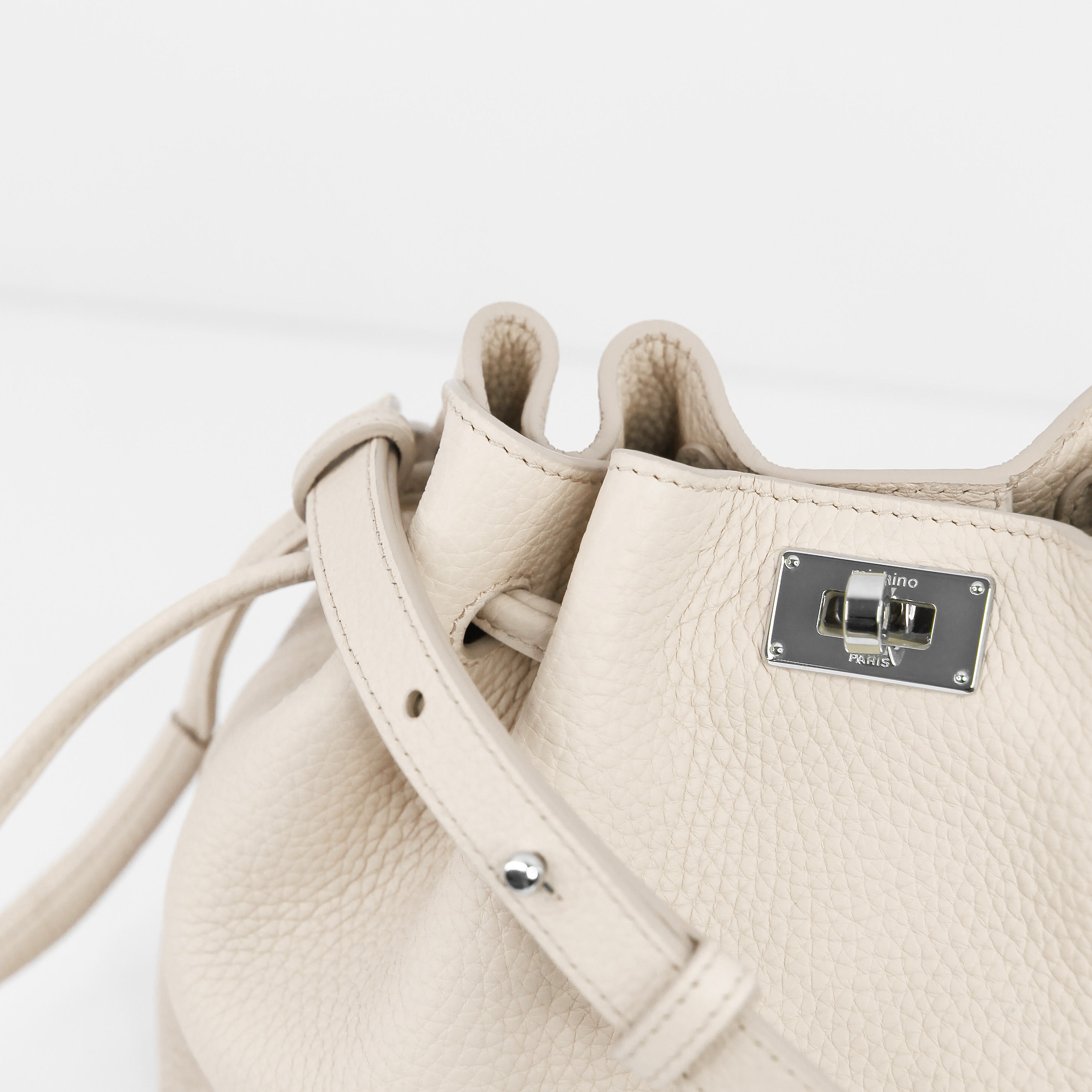 SAC BOURSE EN CUIR COLETTE MINI IVOIRE