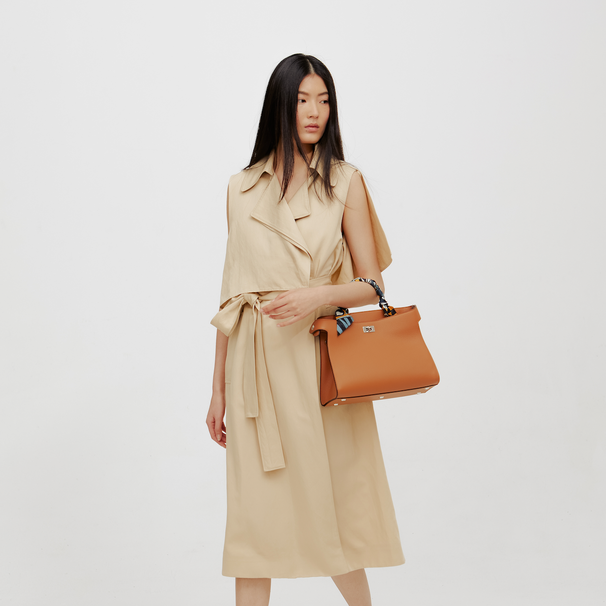 SAC À MAIN EN CUIR LUTECE PM CAMEL