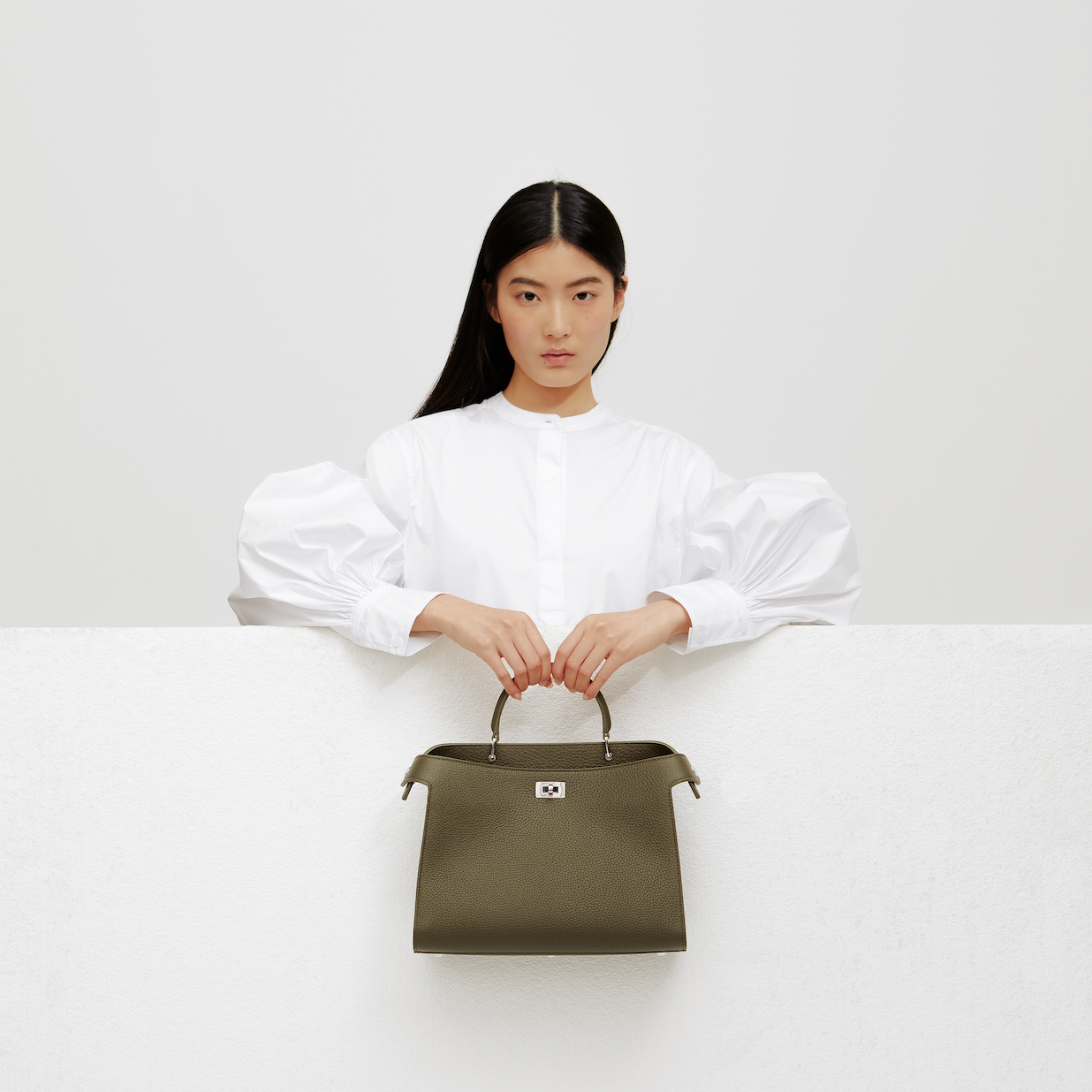 SAC À MAIN EN CUIR LUTECE PM VERT KAKI