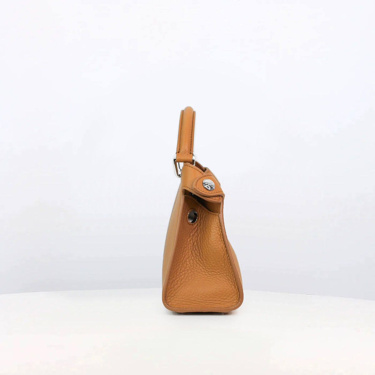 LEATHER HANDBAG LUTECE NANO CAMEL
