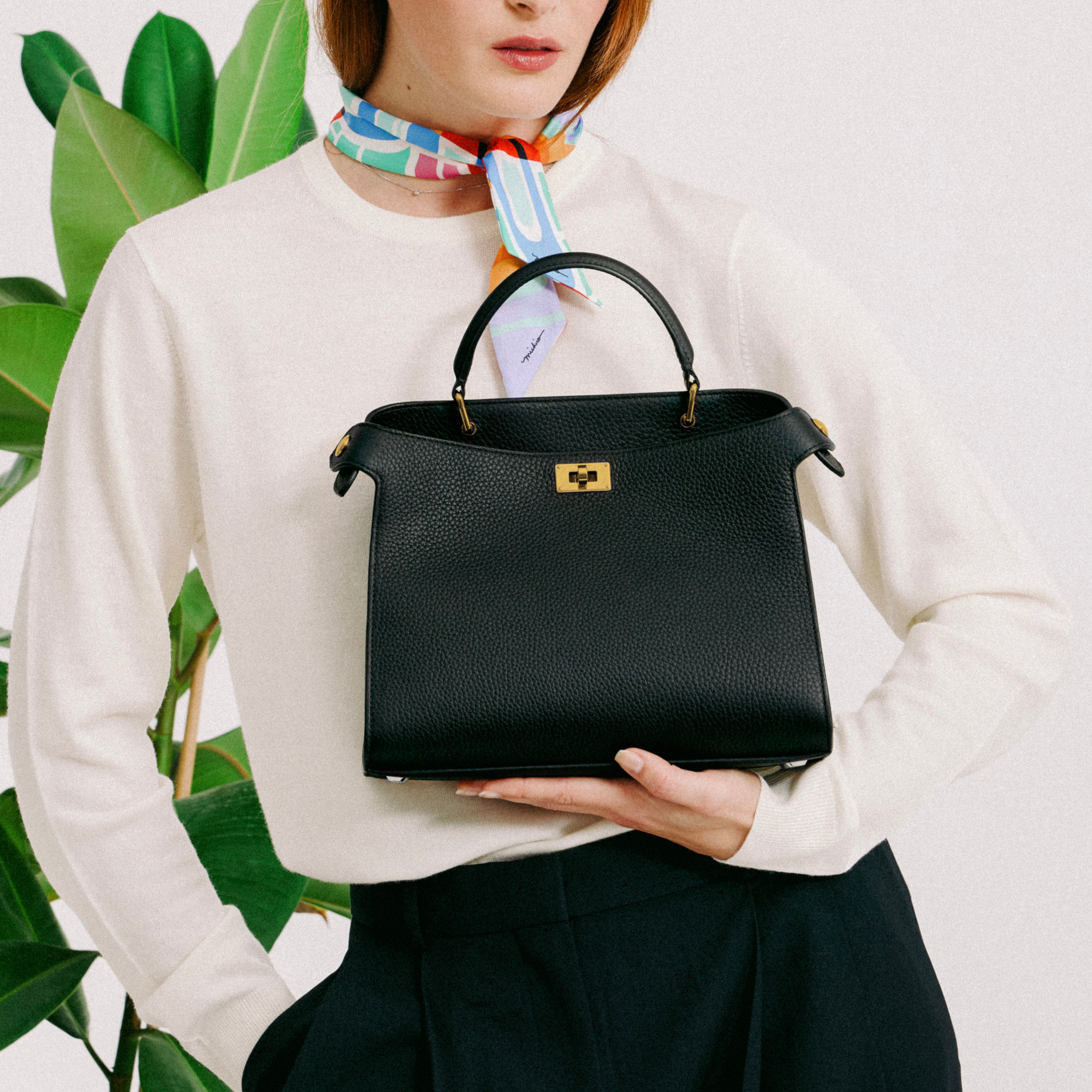 LEATHER HANDBAG LUTECE 27 BLACK WITH GOLD HARWARE