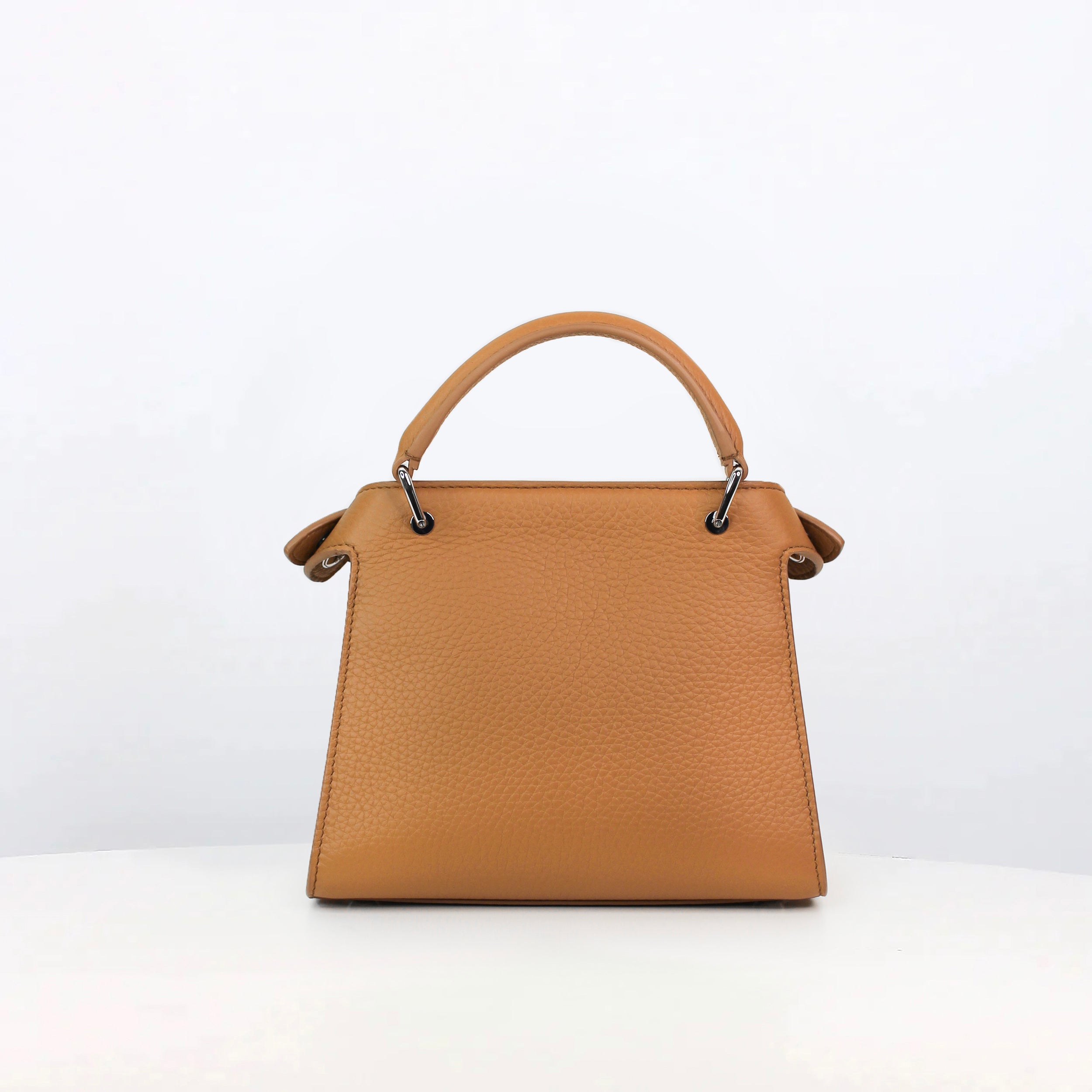 LEATHER HANDBAG LUTECE NANO CAMEL