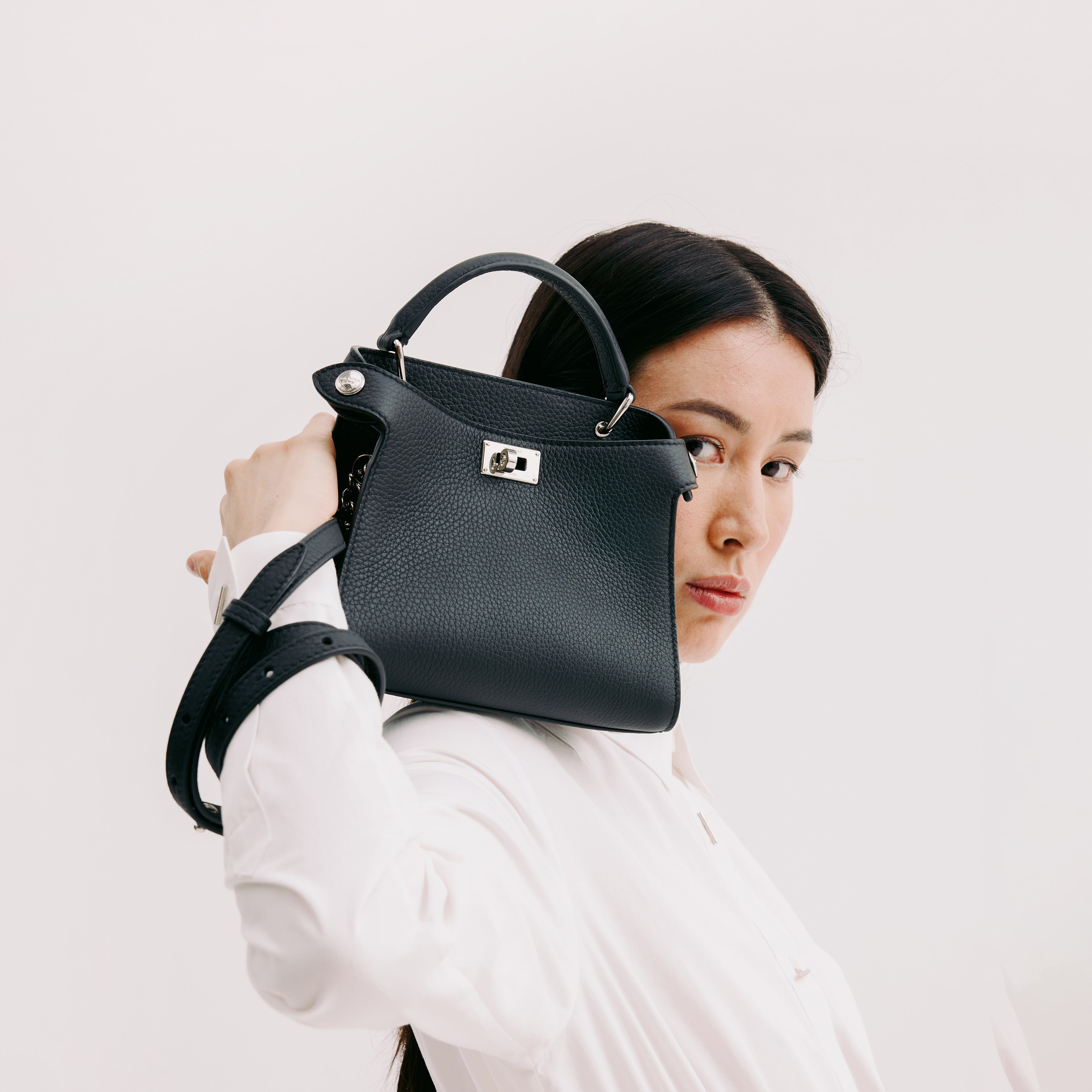SAC À MAIN EN CUIR LUTECE NANO NOIR