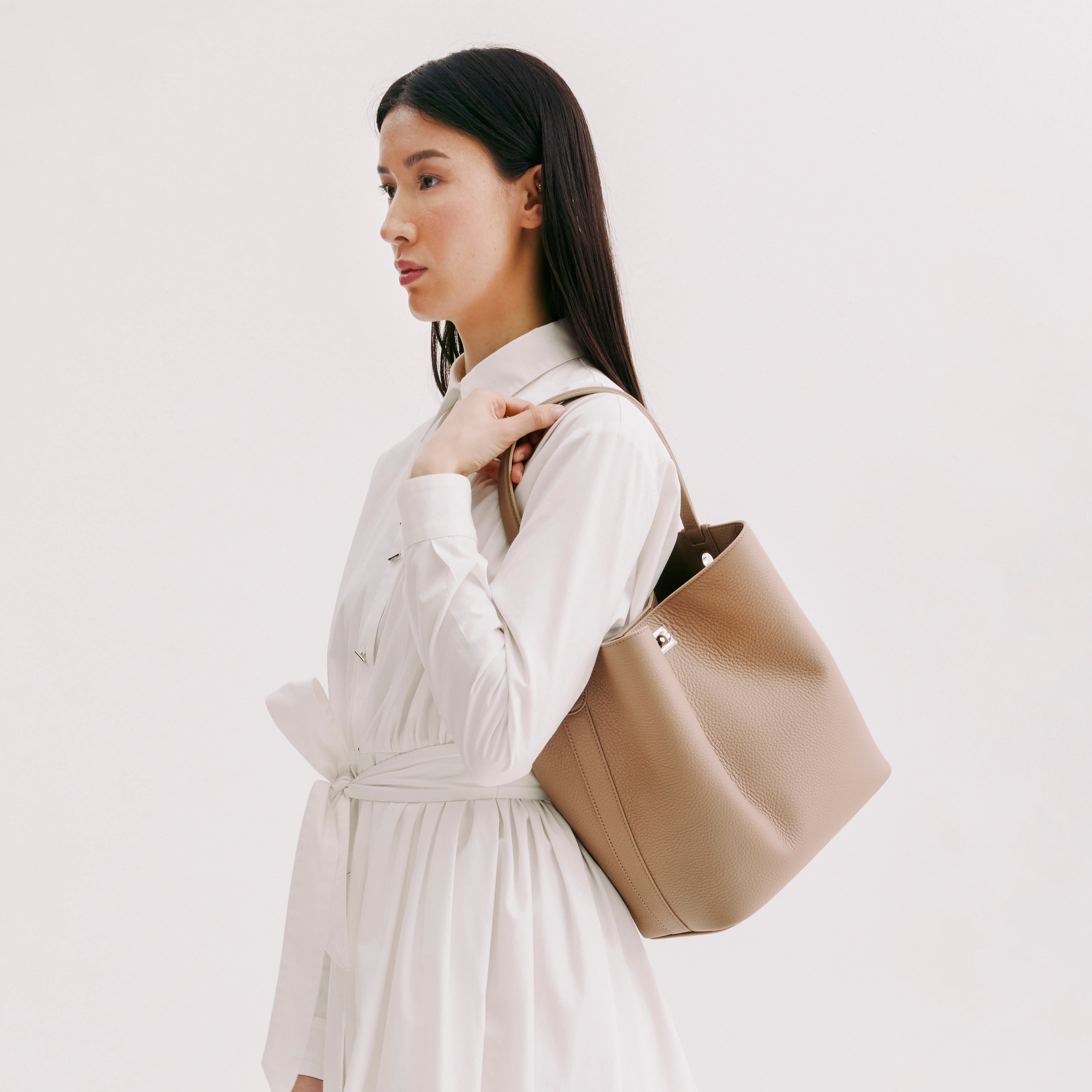 SAC SEAU EN CUIR ODÉON PM TOURTERELLE