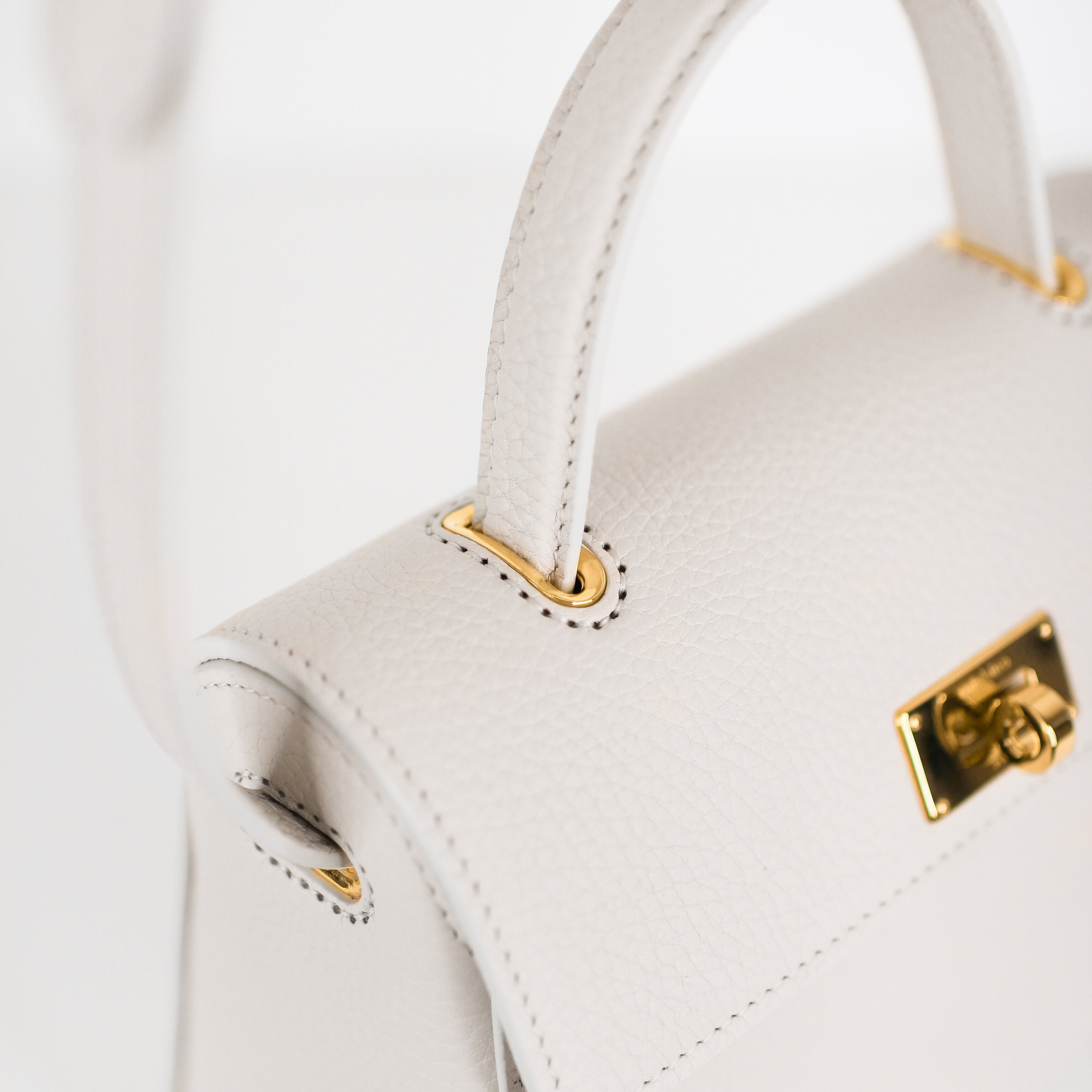 "Archive Event" SAC À MAIN EN CUIR PALAIS ROYAL MINI CRAIE