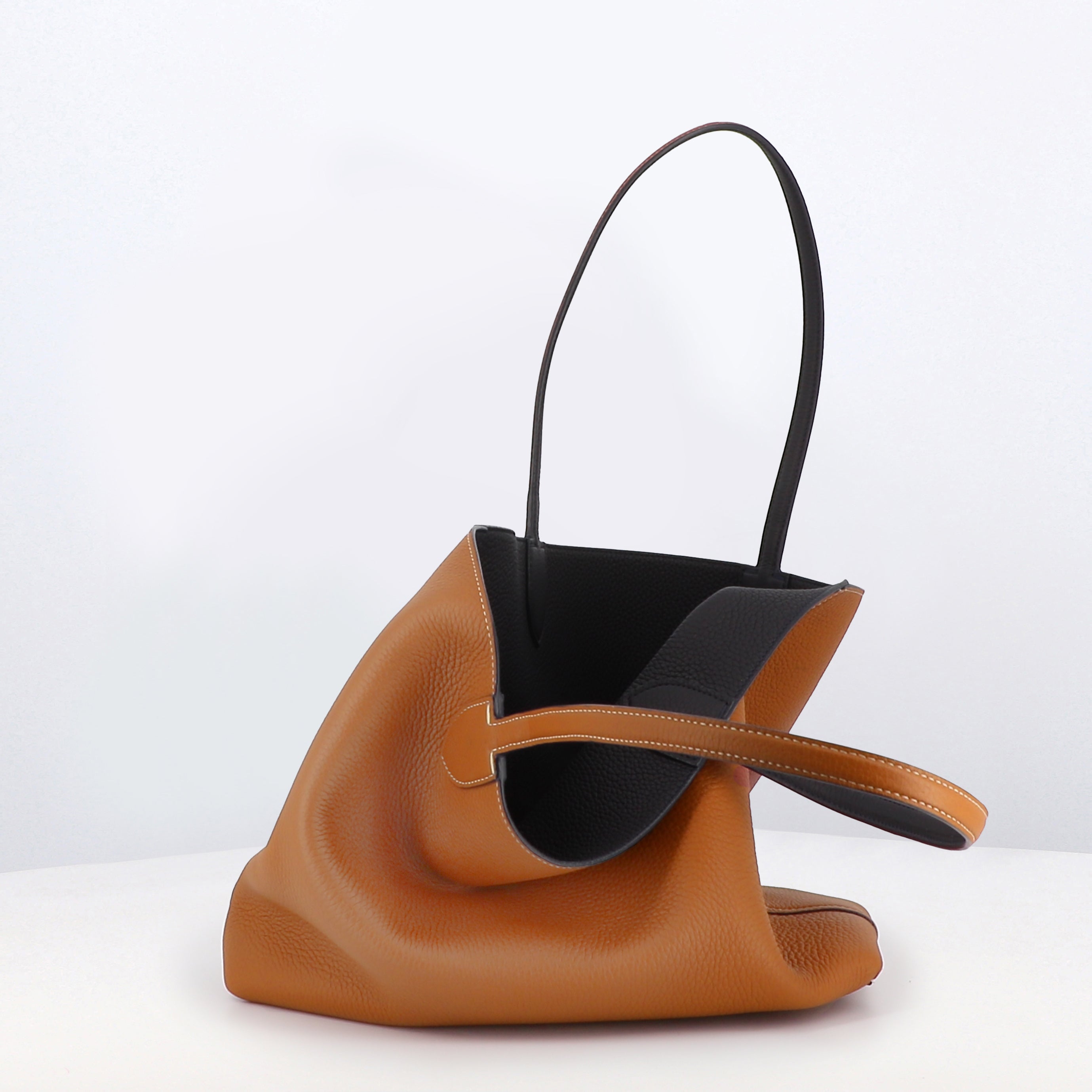 リバーシブルトートバッグ - リヴォリ 横長 キャメル/ネイビー
